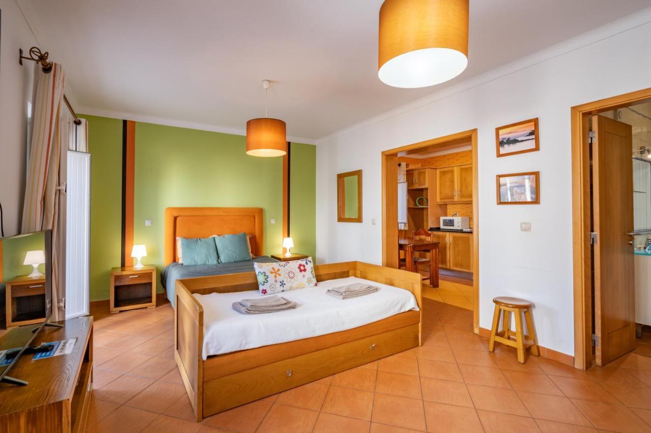 Apartamentos Patio Victoria By Umbral Вила Нова де Милфонтеш Екстериор снимка