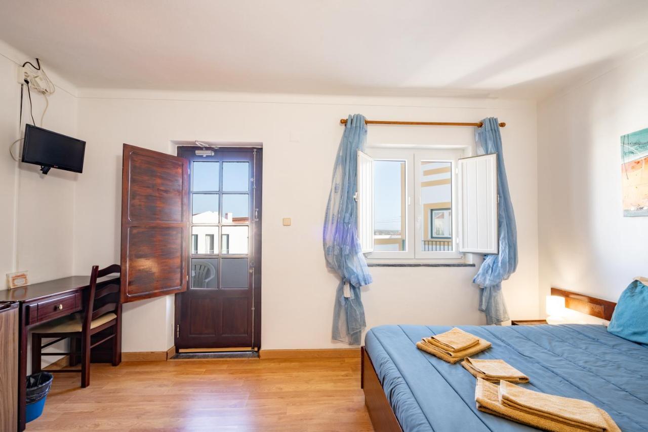 Apartamentos Patio Victoria By Umbral Вила Нова де Милфонтеш Екстериор снимка