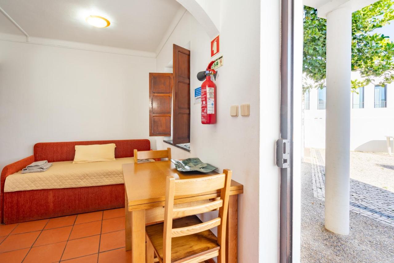Apartamentos Patio Victoria By Umbral Вила Нова де Милфонтеш Екстериор снимка